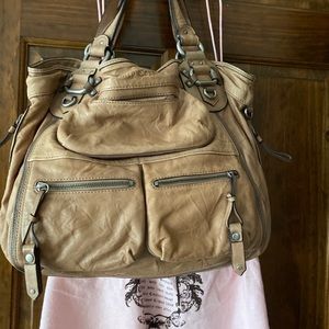 Very rarely used Juicy Couture handbag.